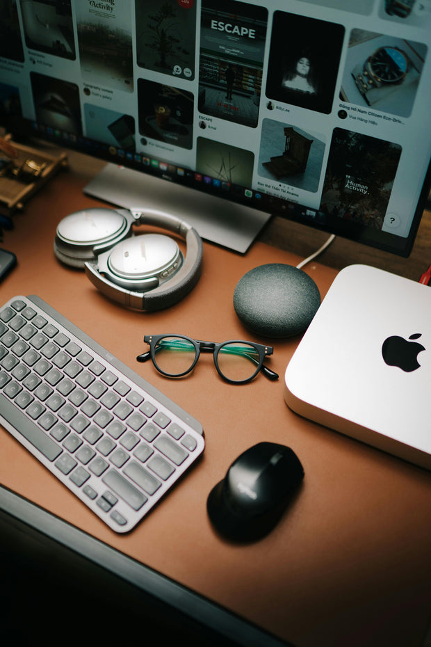<h4></h4><h1>Worspace Accessories</h1>